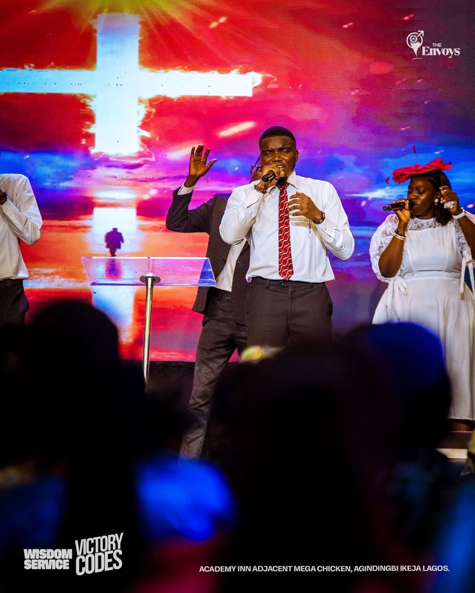 rccgtheenvoys's tweet photo. We poured our encomium to the one who loves us and shed his blood for us at Calvary tree.
🎵I call you, Jesus
Jesus(2x)
That’s who you are
🎵We lift you high
Yahweh(2x)
Living Waters~ Worship
#RCCGTheEnvoys
#VictoryCode
#WisdomService
#PDaniel https://t.co/S4YhZSueed