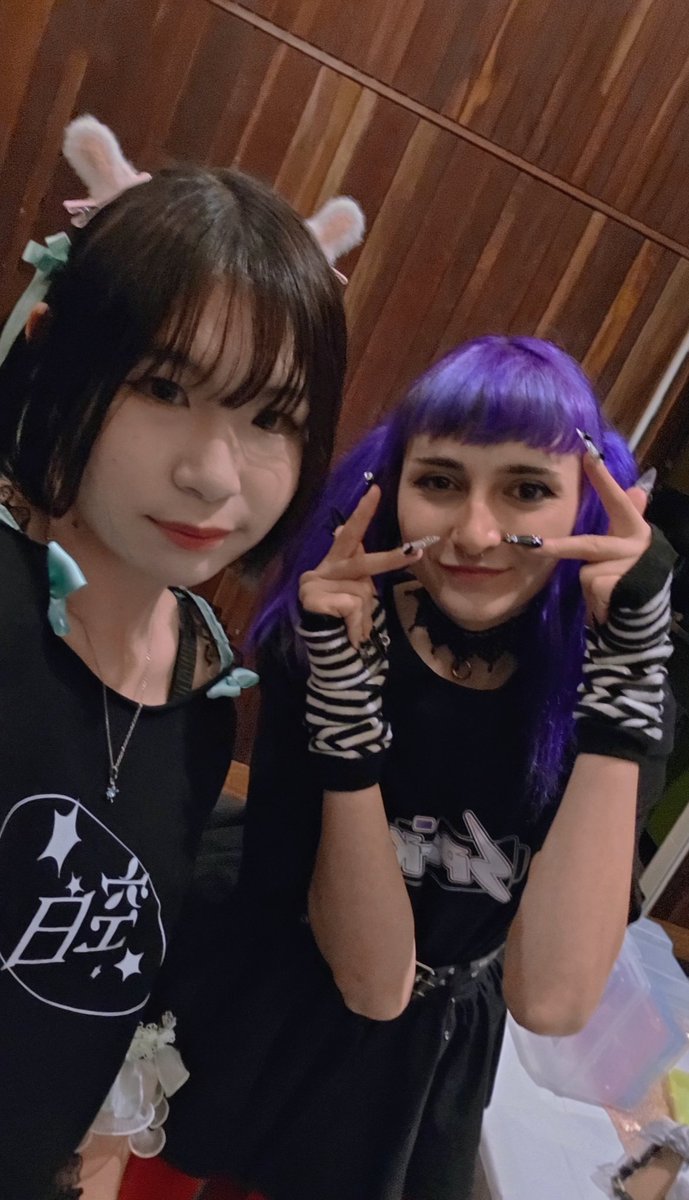mahiru_ksta's tweet photo. i finally remembered to take pics this time... i love idols!!!! https://t.co/h4SZTJHu1y