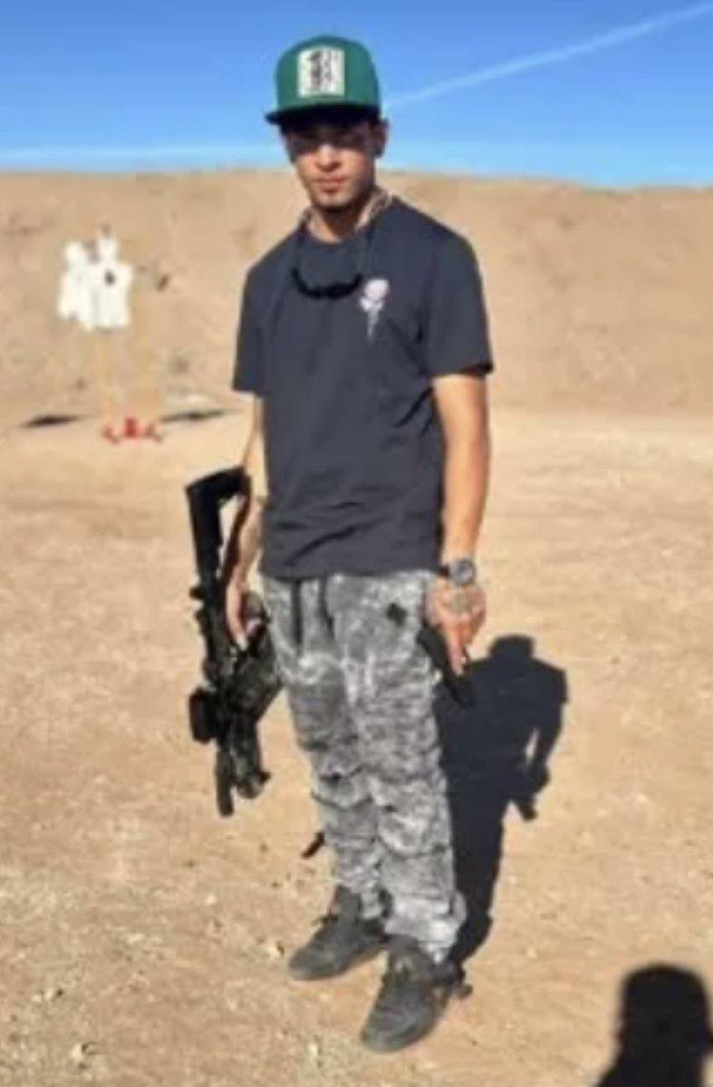 MahalaxmiRaman's tweet image. Busted! #NewMexico Judge Joel Cano quits after #ICE finds an alleged Tren de Aragua member living in his backyard — armed, tatted, using his address

Feds also uncovered suspected cartel-linked content and weapons.

#IllegalImmigrant  #Mexico