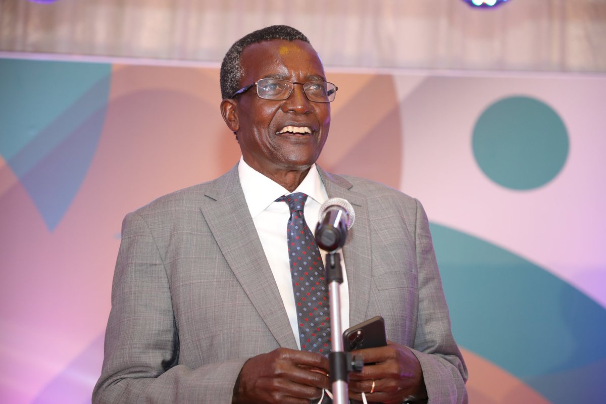 Kimuzi_'s tweet photo. Tunasema integrity muhimu. Tunasema ni Maraga.

Mbona tuvote corrupt people na tuko na somebody mwenye hana makesi za wizi?

Vijana. Tusibebewe akili. https://t.co/jN5fdyeSB7