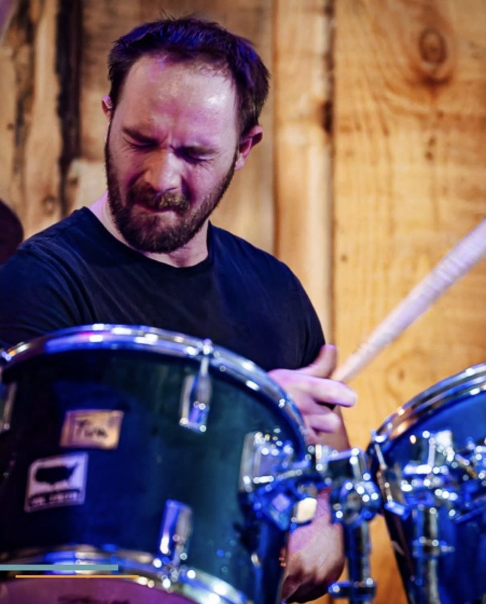 Romain alias Penne
#BleedingNoodles
#RomainDrummer
#ConcertALEngrenage
#BalmaMusic
#LiveMusic
#RockConcert
#MusicNight
#DrumSolo
#FrenchRock
#June6Concert
#MusicLovers
#SupportLocalMusic
#EngrenageBalma
#RockBand
#DrummerLife
#MusicTrends
#ConcertVibes