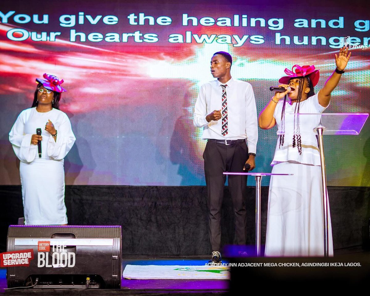 rccgtheenvoys's tweet photo. It was a moment of surrender in worship and victory in praise!
🎶 Come and see the Lord is good ×2
There is nothing He cannot do
Come and see the Lord is good.🎶
Living Waters~ Praise and Worship
#RCCGTheEnvoys
#VictoryCode
#UpgradeService
#PDaniel https://t.co/lWkFiFU5mf