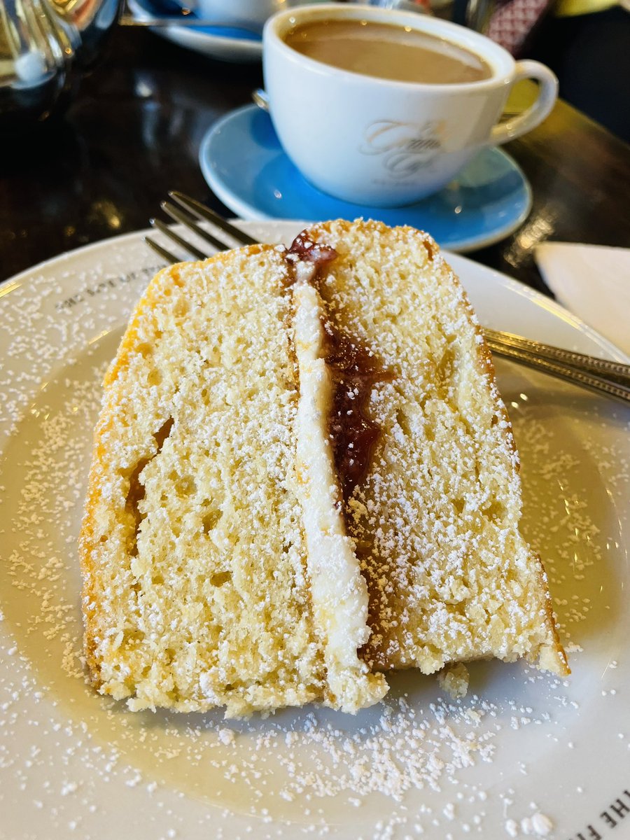 #Easter2025 A break from the rat race yet still behaving like a rat - enjoying fabulous food all weekend with wonderful friends 😁💃🍷#HappyEaster xx