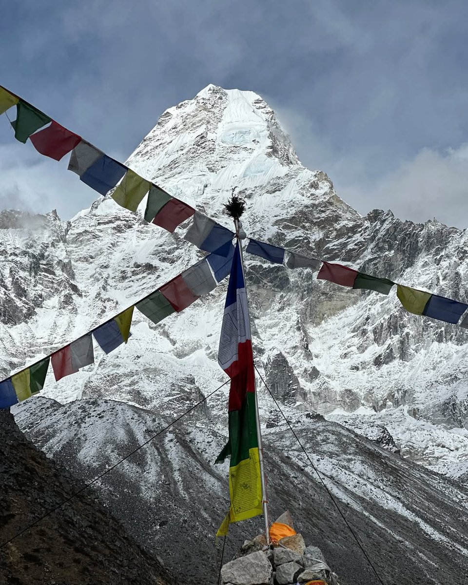 kathmandusummit's tweet photo. 🌍✨ Dreaming of standing at the foot of the world’s highest peak?

Everest Base Camp Trek is a once-in-a-lifetime adventure that takes you through breathtaking landscapes, Sherpa villages, and the heart of the Himalayas. https://t.co/sBWCYrVHHz