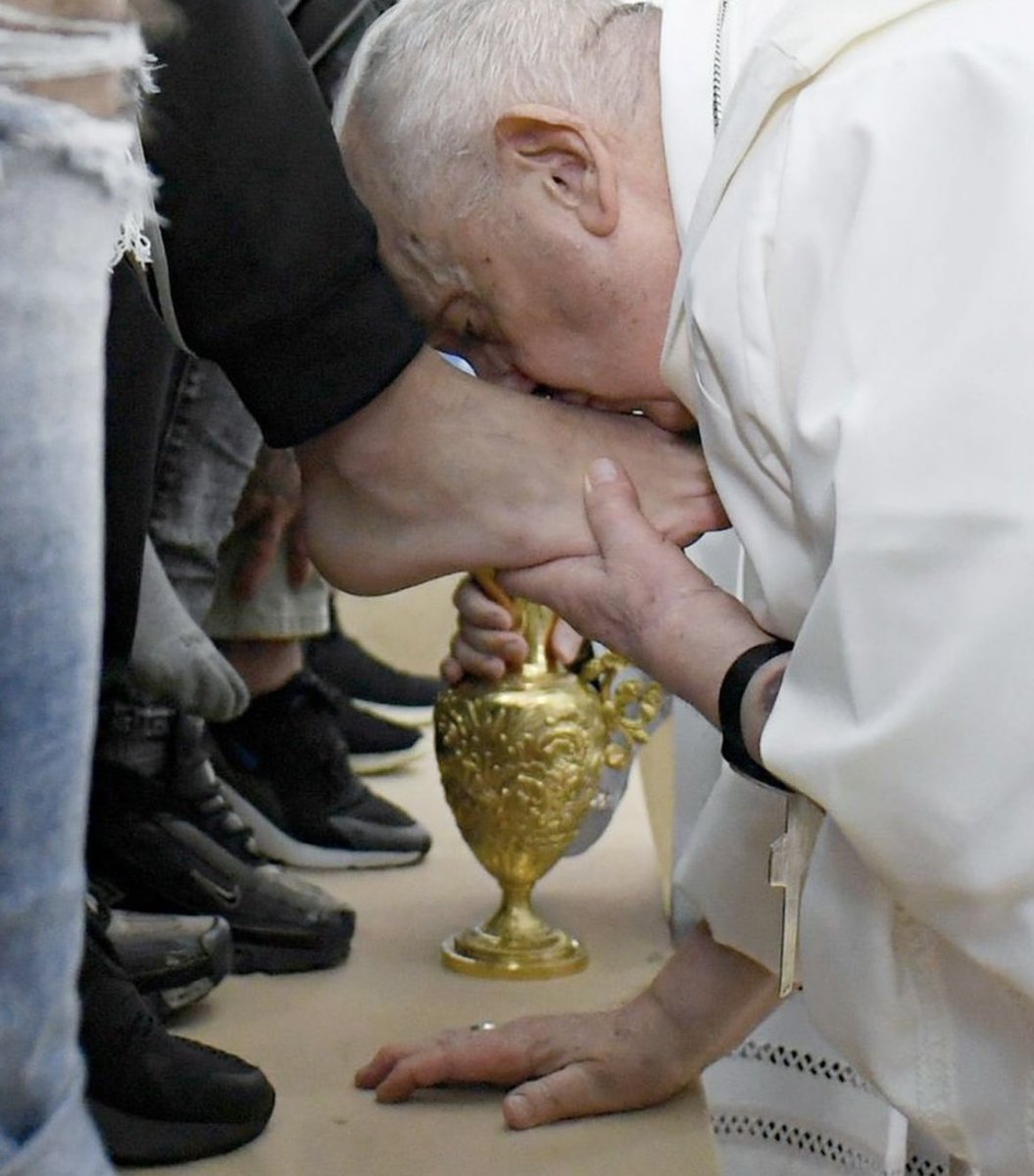 Fr Marc Lyden-Smith tweet media