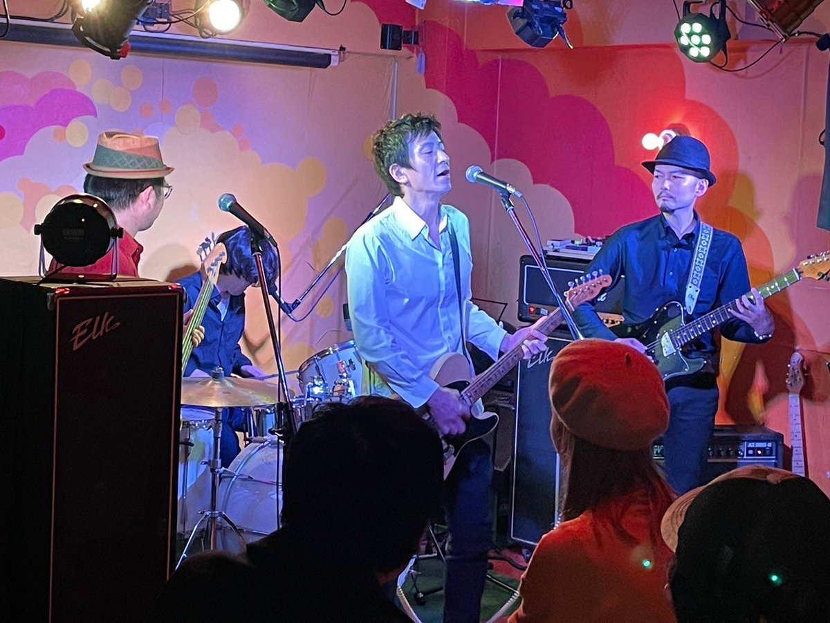 shinobiru's tweet photo. 【今週金曜日4/25はロキシーガンボライブ】

平日ですが、お願いします！
初スターパインズカフェ！

BEATNIK GROOVE PRESENTS
KEEP ON GROOVIN' vol.2

4/25(金）吉祥寺スターパインズカフェ
OPEN/START 17:30/18:30
前売り/当日 ￥3500/￥4000 https://t.co/gN8MHhqhnG