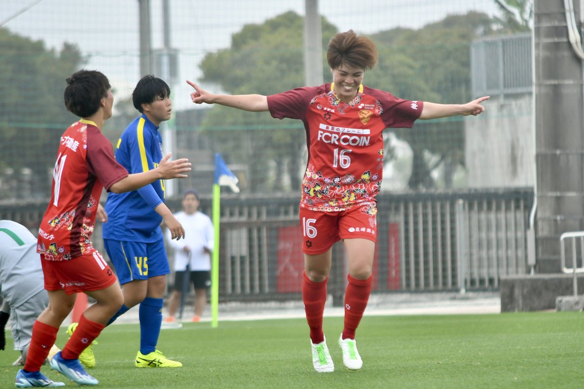 FCRYUKYUSAKURA's tweet image. 🌸｜試合結果

𝗛𝗢𝗠𝗘 𝗙𝗜𝗥𝗦𝗧 𝗠𝗔𝗧𝗖𝗛
🏆九州女子サッカーリーグ1部
🗓4/20(日)11:00
📍東風平運動公園
🆚FC琉球さくら 5-0 秀岳館高校
▶sakura.fcryukyu.com/news/383

❯❯❯ 𝗡𝗘𝗫𝗧 𝗠𝗔𝗧𝗖𝗛
🏆九州女子サッカーリーグ1部
🗓4/26(土)10:00
🆚福岡大学
📍福岡大学グラウンド

#FC琉球さくら