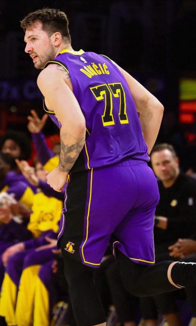 Luka Doncic is a FINE basketball player 🥵😮‍💨