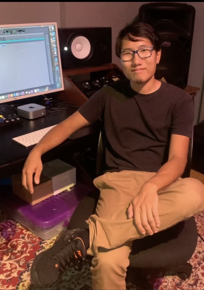 blackcatfilmpr2's tweet photo. Meet Dan Symons our new composer who help us with our latest puppet parody short film here for Auggie &amp; Co. 

Welcome abroad Dan Symons to Black Cat Film Productions Team. 

#bcfp #BlackCatFilmProductions #MusicComposer #Music #AuggiethePuppet #AuggieLIVE #ShortFilms https://t.co/xGotRMcpGM