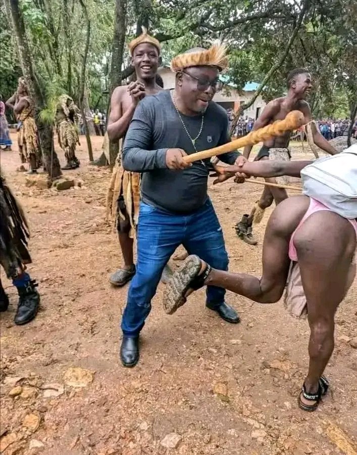 kumasakhanatu bwino kumeneko forever ndi ulendo wautali...