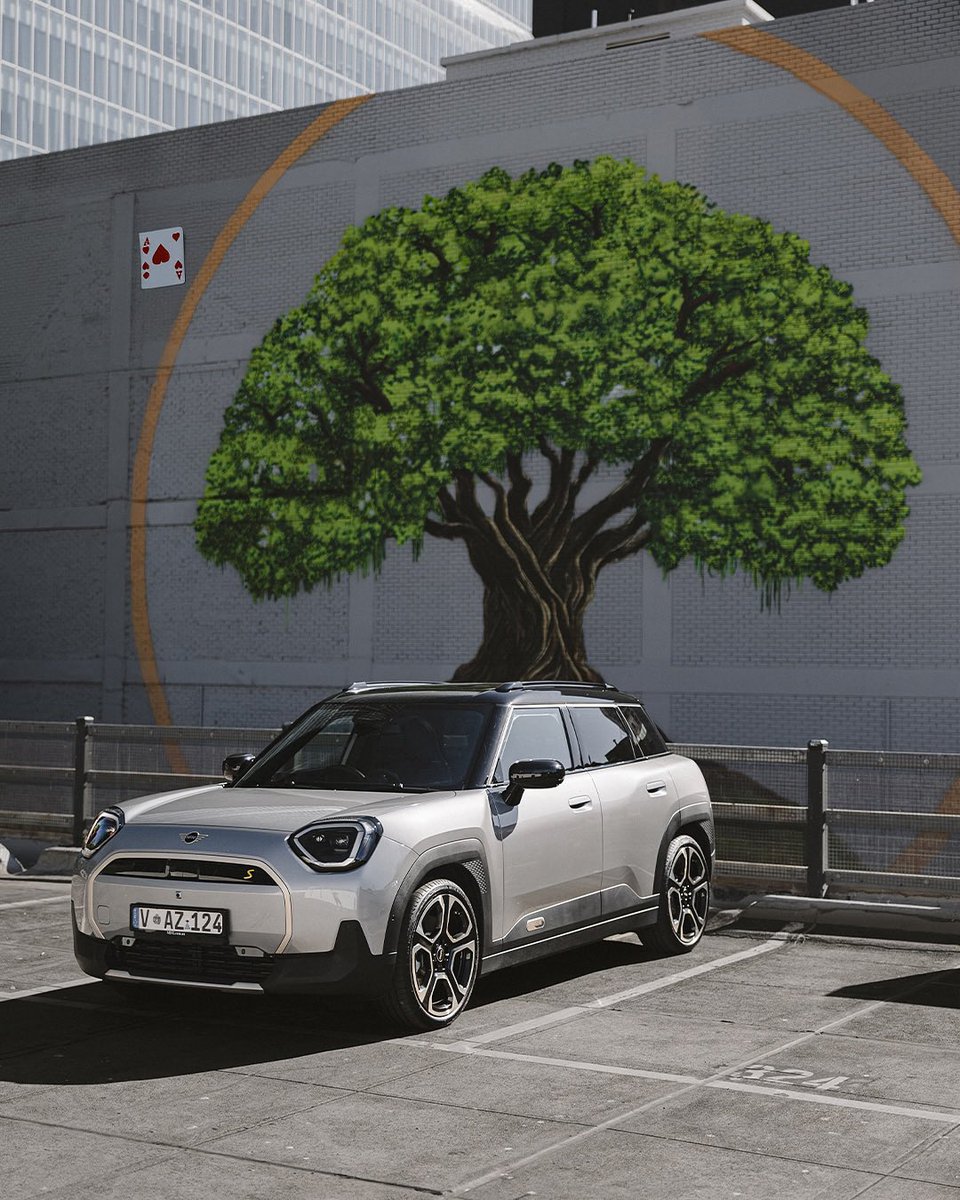 mini_cooper_id's tweet photo. Lanjutkan keseruan berkendara kamu dengan MINI Aceman Electric✨

Rasakan sensasi berkendara yang dinamis dan menyenangkan yang hanya bisa kamu nikmati dibalik kemudi MINI Aceman yang baru ini.

Untuk Testdrive, Stock, dan Pemesanan hubungi :
Phill
082298899498
MINI Pondok Indah https://t.co/RXGRUnl12U