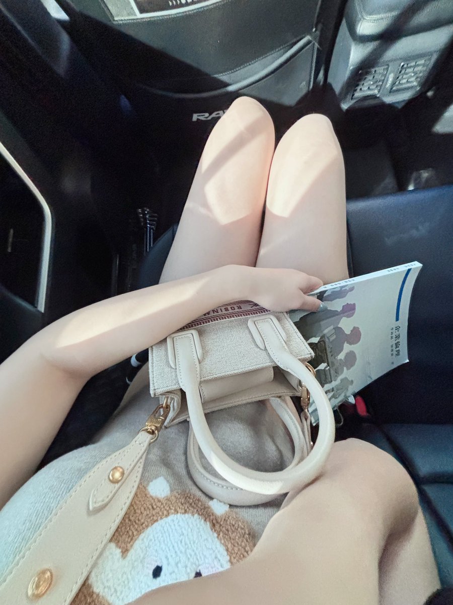 這樣的我，如果主動靠近你你會怎麼做～😈 https://t.co/ZRXJsZ3w0N