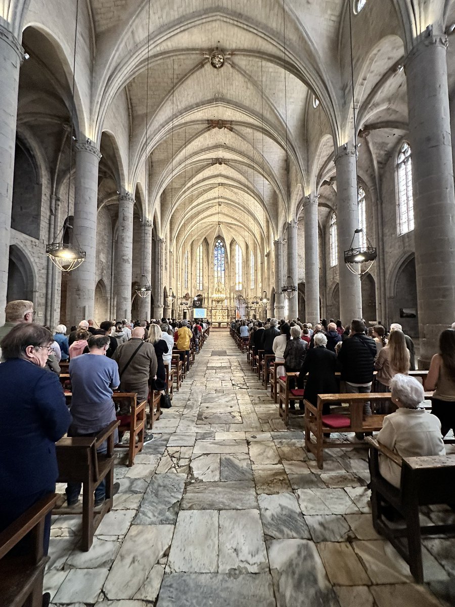 Diumenge de Pasqua 

<a href="/bisbatgirona/">Bisbat de Girona ⛪️</a> <a href="/Emp_Castello/">Empuriabrava i Castelló d'Empúries</a>