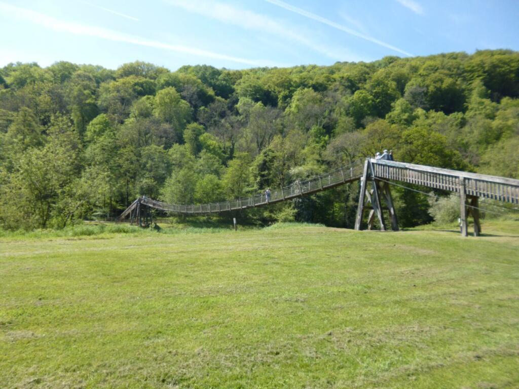 RJonTourUK tweet media