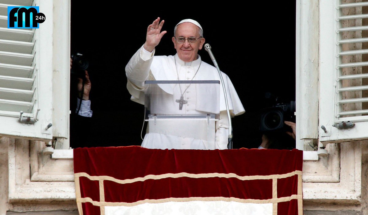 MORRE PAPA FRANCISCO AOS 88 ANOS DE IDADE 

O Papa Francisco morreu aos 88 anos segundo anunciado pelo Vaticano nesta segunda-feira (21). A Igreja acaba de comunicar a morte.

O pontífice ocupou o cargo máximo da Igreja Católica por 12 anos.

Nascido em 17 de dezembro de 1936 em