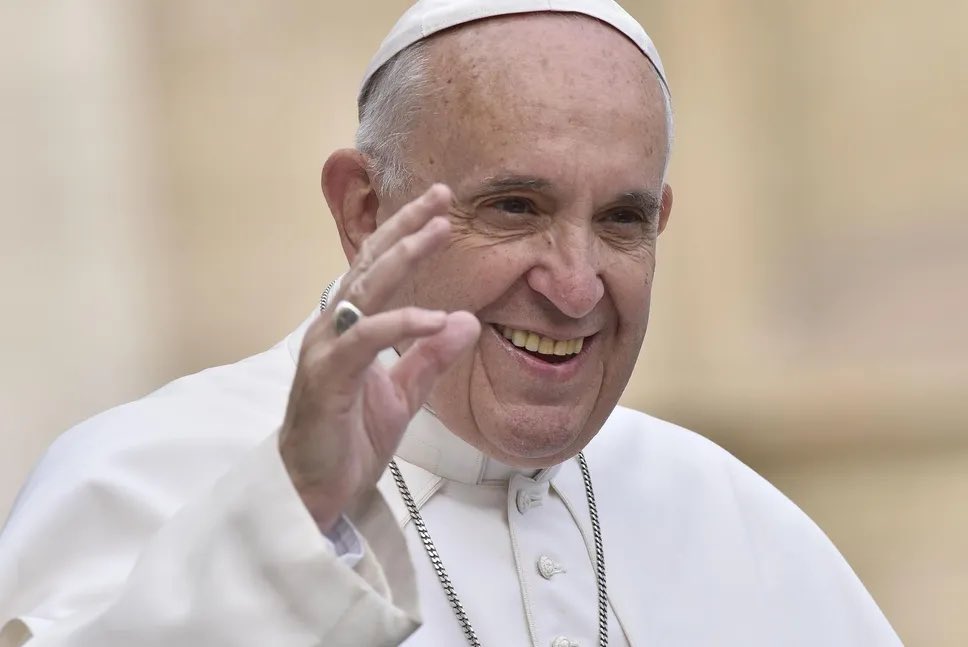 Con profonda commozione, esprimo il mio cordoglio per la scomparsa di Papa Francesco. Ha parlato al mondo con umiltà, coraggio e speranza, ricordandoci il valore della giustizia sociale, della pace, della fratellanza universale. Il suo magistero resterà una luce nei tempi oscuri.