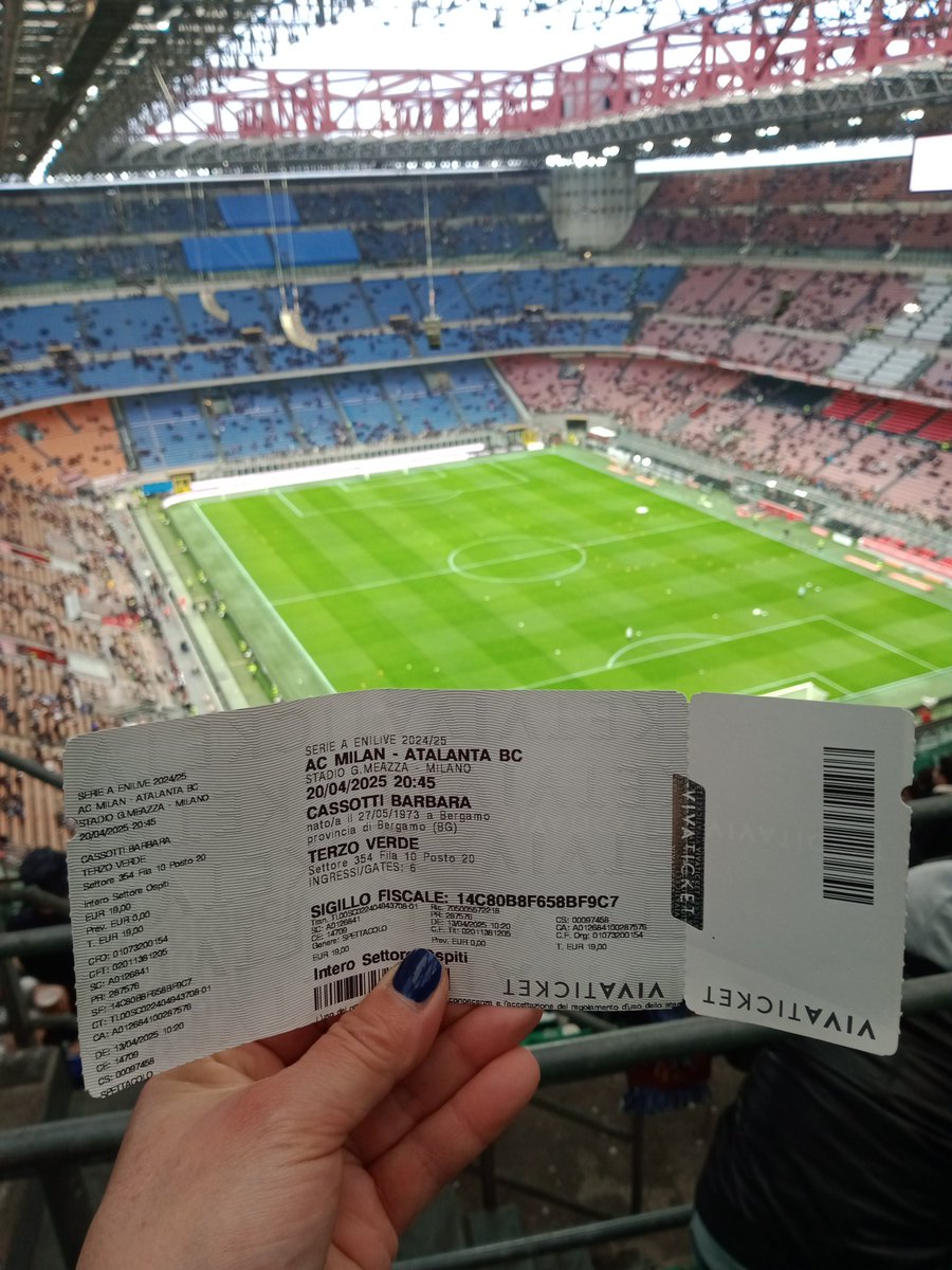 Pimpabg's tweet photo. #MilanAtalanta 0-1 🤩
Forza Atalanta 🖤 💙 
Povero diavolo 🤣 https://t.co/LE8bwSPeOt