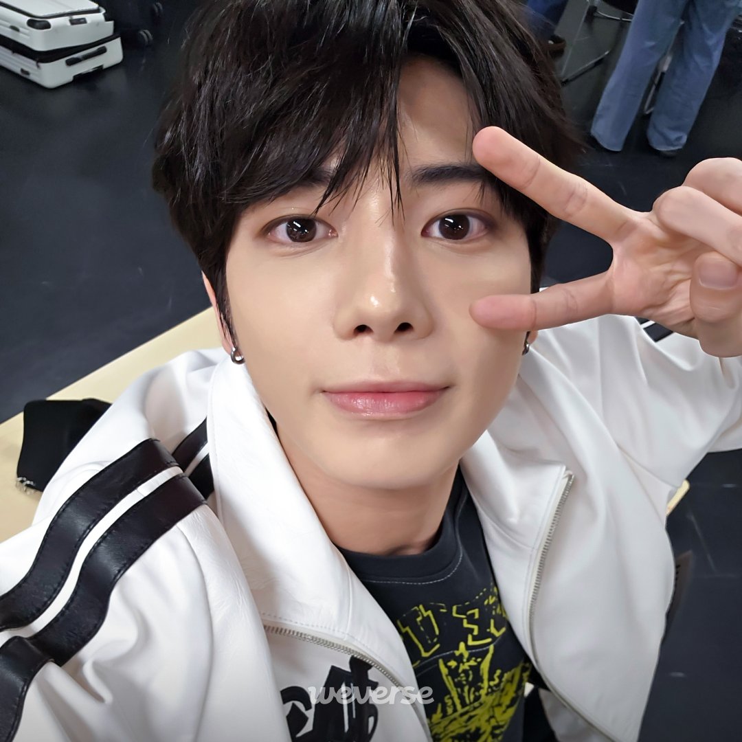 TXTintl_twt's tweet image. TXT Weverse DM Special Gift Event Photos.

#TOMORROW_X_TOGETHER