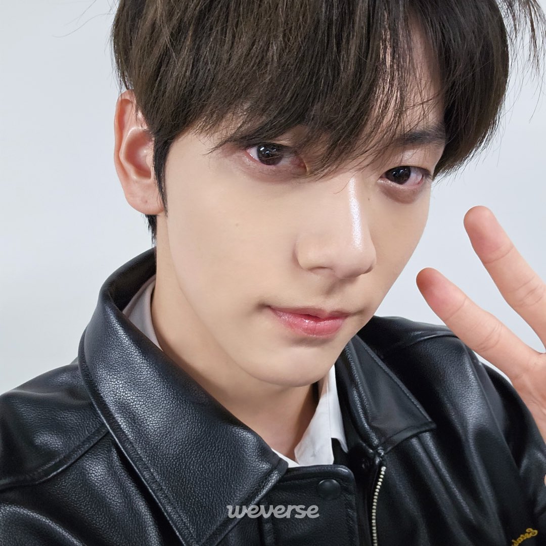 TXTintl_twt's tweet image. TXT Weverse DM Special Gift Event Photos.

#TOMORROW_X_TOGETHER