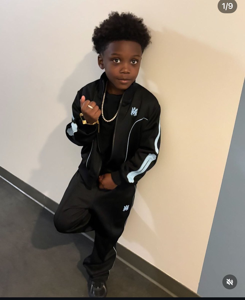 Lulbrown4848's tweet photo. Young shinner happy Easter 💙Cbfw https://t.co/MlBMyj1LdC