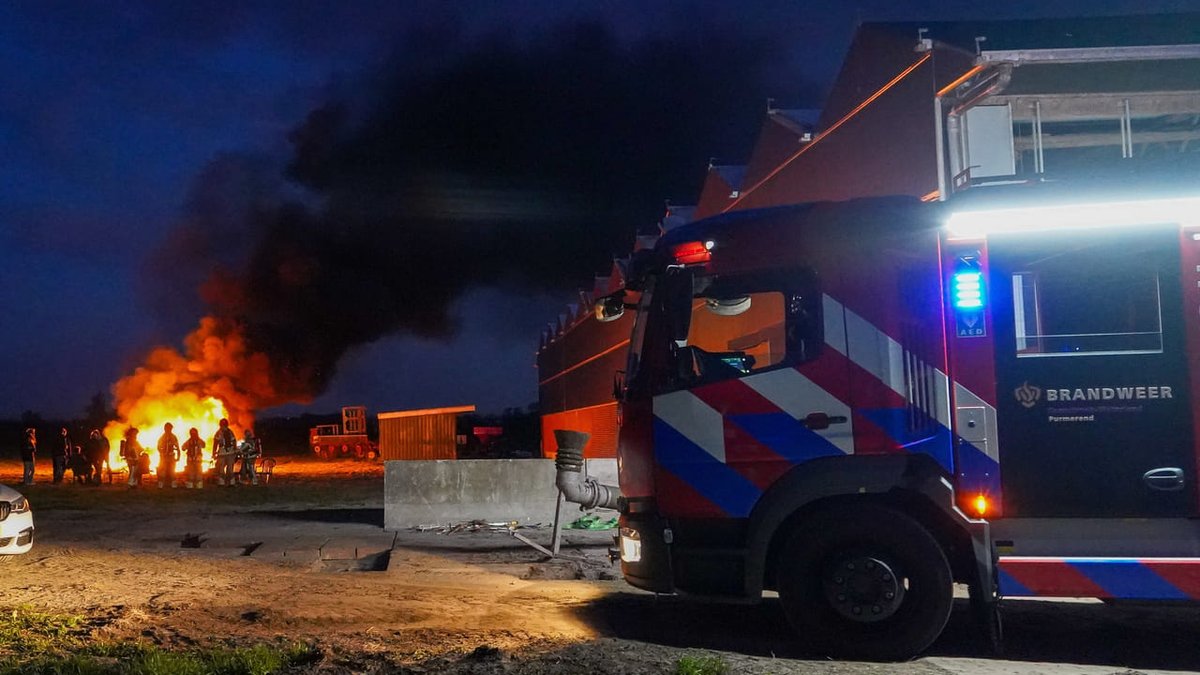 Illegaal Paasvuur Geblust in Zuidoostbeemster