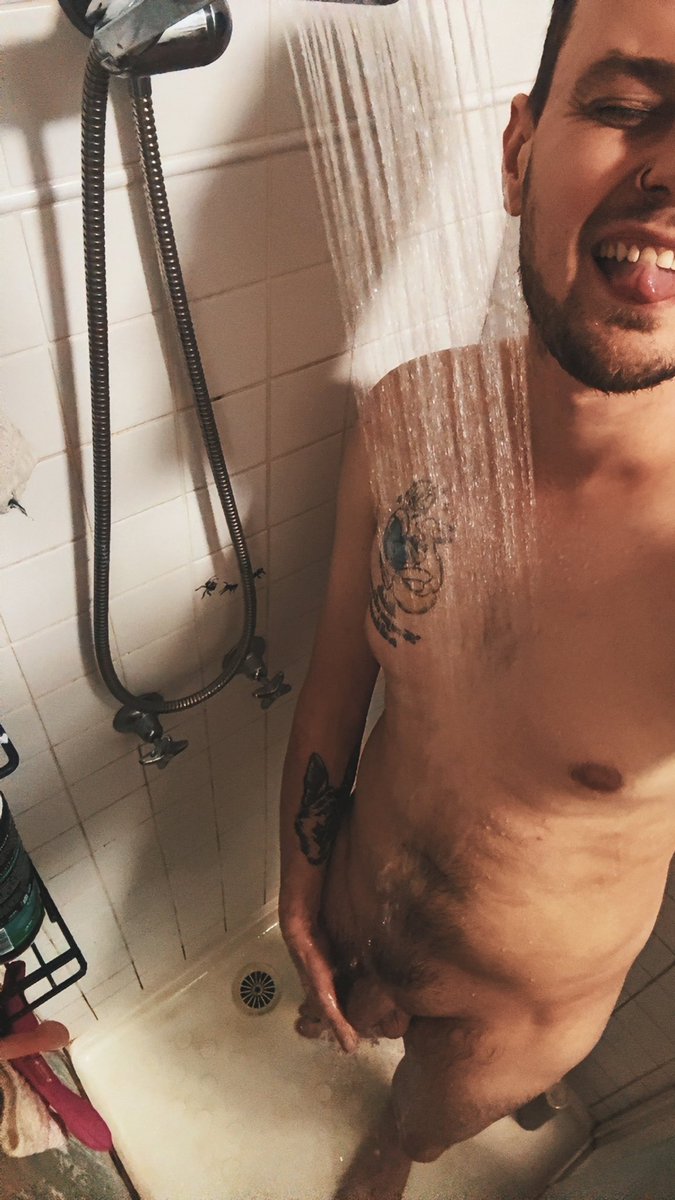 h_michaelz's tweet photo. It’s my birthday. Feeling a little horny 😜 https://t.co/rNdI1628vh