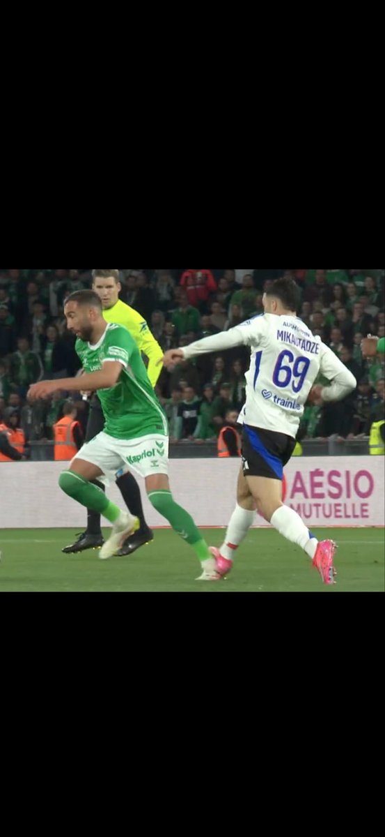 piz69001's tweet photo. @Hac_tualites @CochiseGA1992 @ASSEofficiel Tu as oublié celle là https://t.co/MtQnOyr9a2