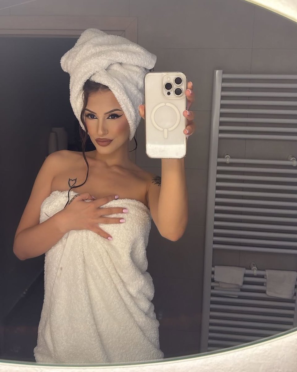 rosanegrox's tweet photo. https://t.co/LkQuKkiXiI