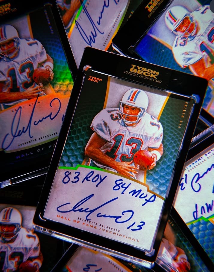 potes_cartes's tweet image. Tyson Beck est notre invité dans #potescartes 💥🎙️(dispo sur deezer, spotify, Apple podcast…) et nous parle entre autre de :
✔️ sa culture hobby
✔️son expérience &amp;amp; travail comme designer chez topps, panini 
✔️sa passion de la trading card
✔️son rapport à la collection
✔️ses