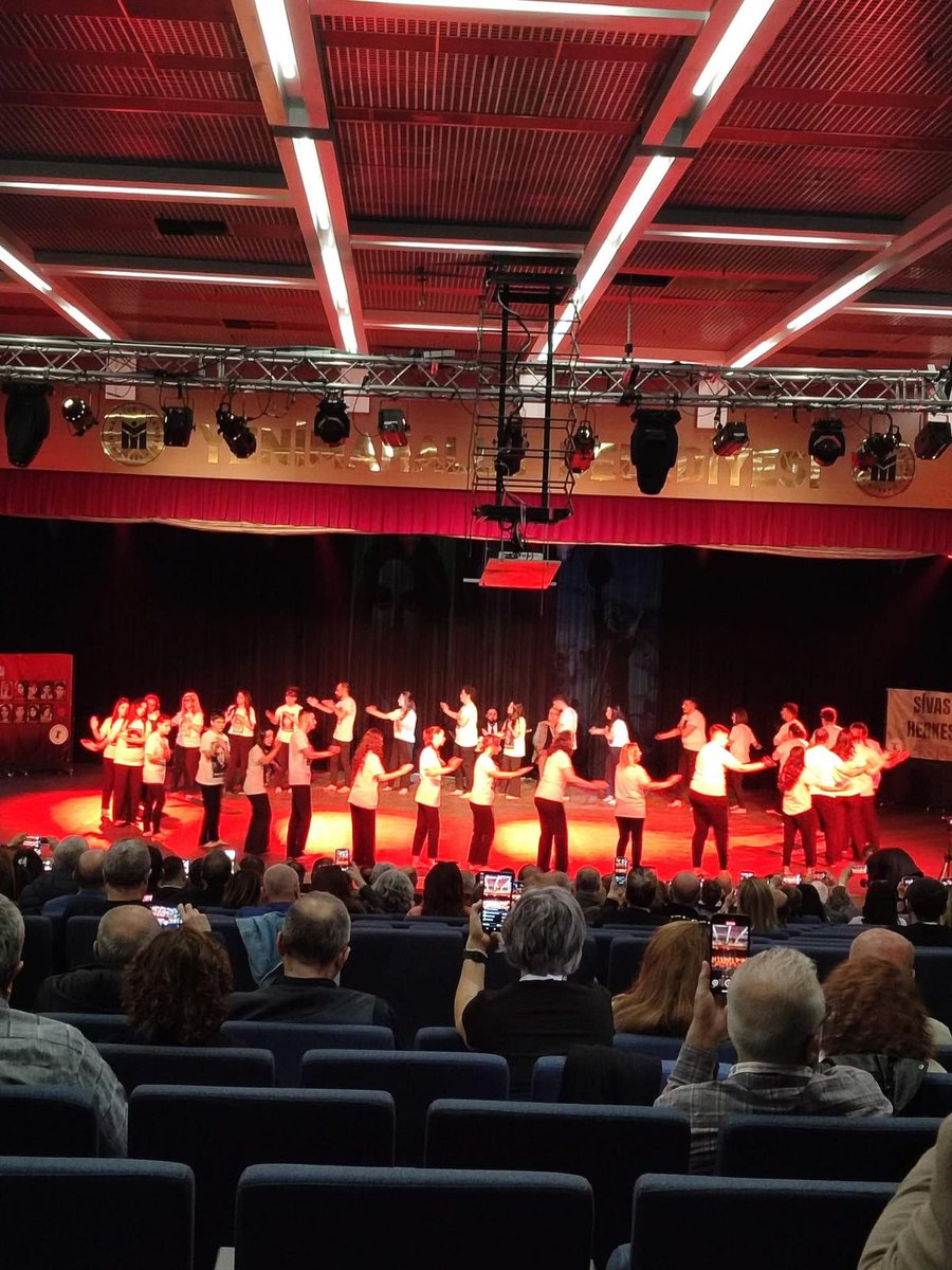 Pir Sultan Abdal Kültür Derneğimizin 17. Olağan Genel Kurulu 19-20 Nisan 2025 tarihlerinde Ankara’da gerçekleştirilmiştir. Delegelerimizin büyük çoğunluğu önümüzdeki dönem için Cuma ERÇE'nin başkanlığında oluşturulacak olan yönetim kurulu listesini onaylamasıyla sonuçlanmıştır.