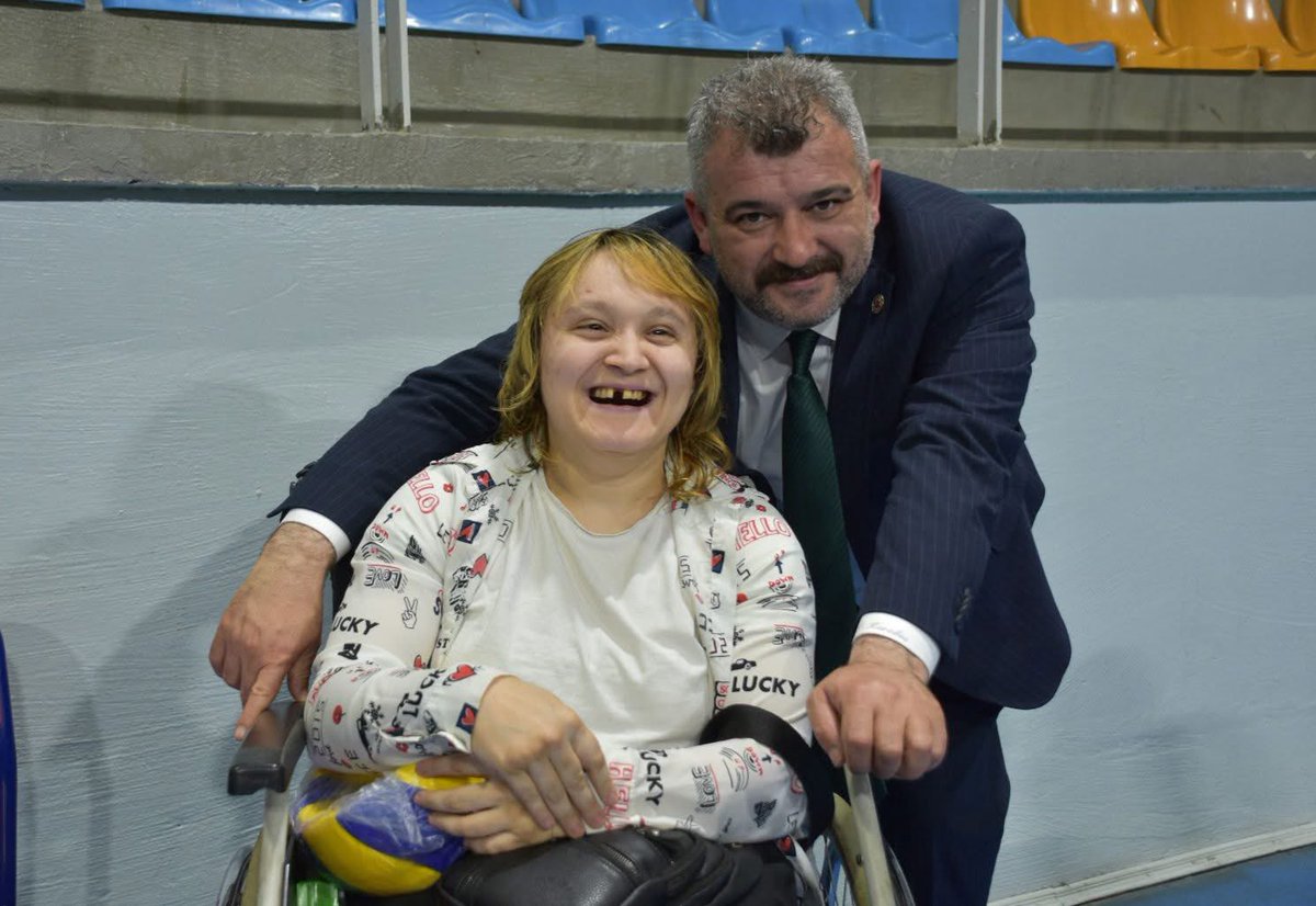 Herkese #HayırlıHaftalar 🤚

İşinize, gücünüze, kalbinize bereket gelsin. Tüm sevdiklerinize sağlık, tüm çabalarınıza karşılık bulacağınız bir hafta dilerim. 💚

Yenice Belediye Başkanı 
Ş.Sertaş KARAKAŞ