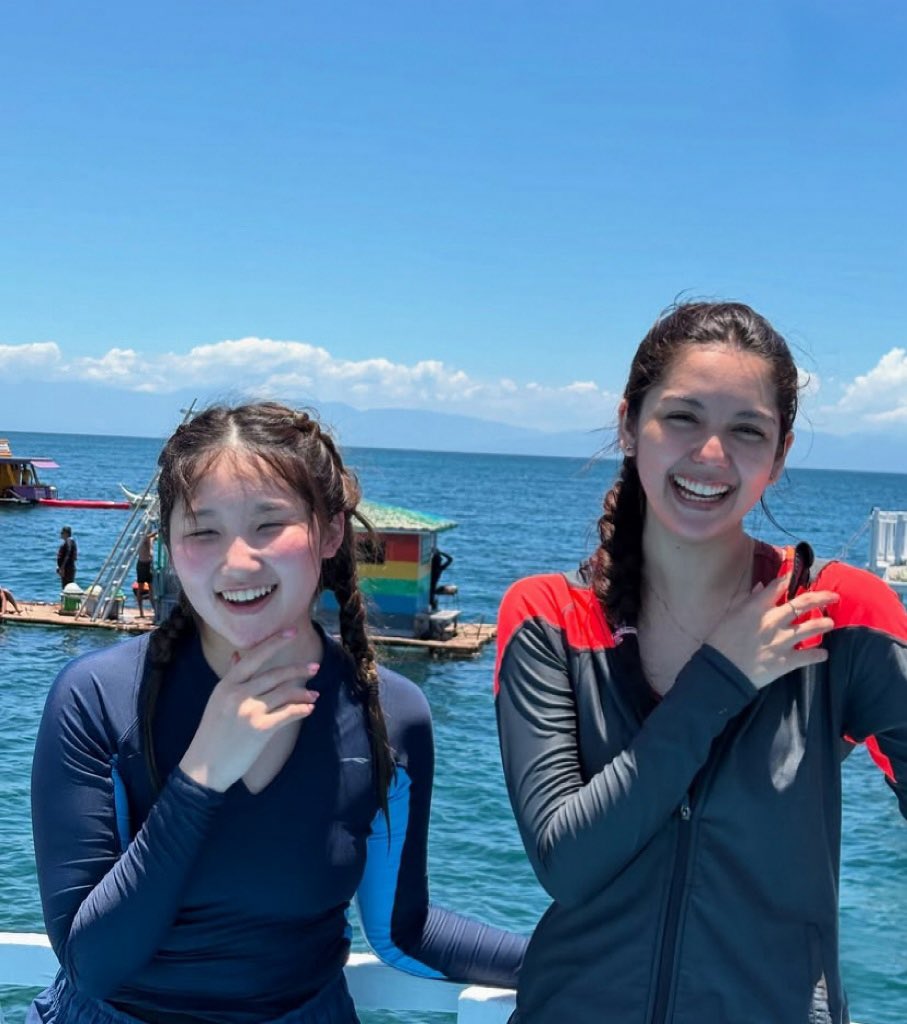 czdrtvsys's tweet photo. Chansha beach day and Chanty’s pretty bareface glow! ☀️🌊 https://t.co/rd7tsgupbI
