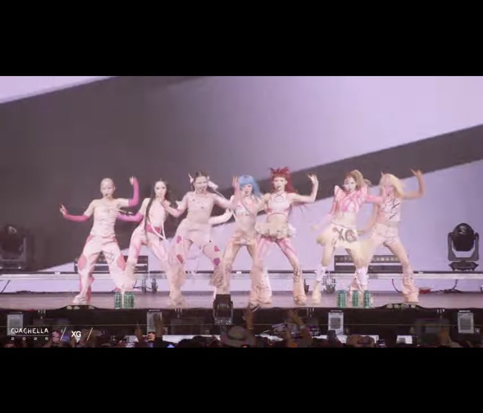 XgRiVNG88's tweet image. 号泣案件😭
#MASCARA 始まったら
もうダメでした🥹
最高でしたね‼️

#XGCHELLA 
#XG_COACHELLA 
#XG
#XGALX 

一つだけ残念だったのは
センターカメラが
どなたかのカメラ棒みたいなのが
写ってしまいすぐスイッチされてしまった事