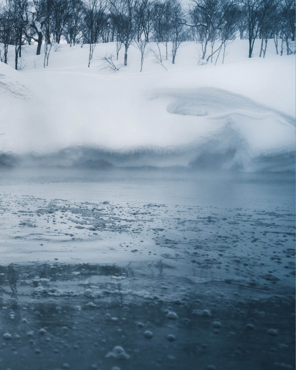 Powderlife_com's tweet image. This is a natural hot spring bath that is not on Google Maps, and in fact you will need to hire a backcountry ski guide to find it. Read our complete article from bio...👌🏻This is the life #Powderlife

📸Shot by 1,2,3: @norrisniman 3:@karimiliya