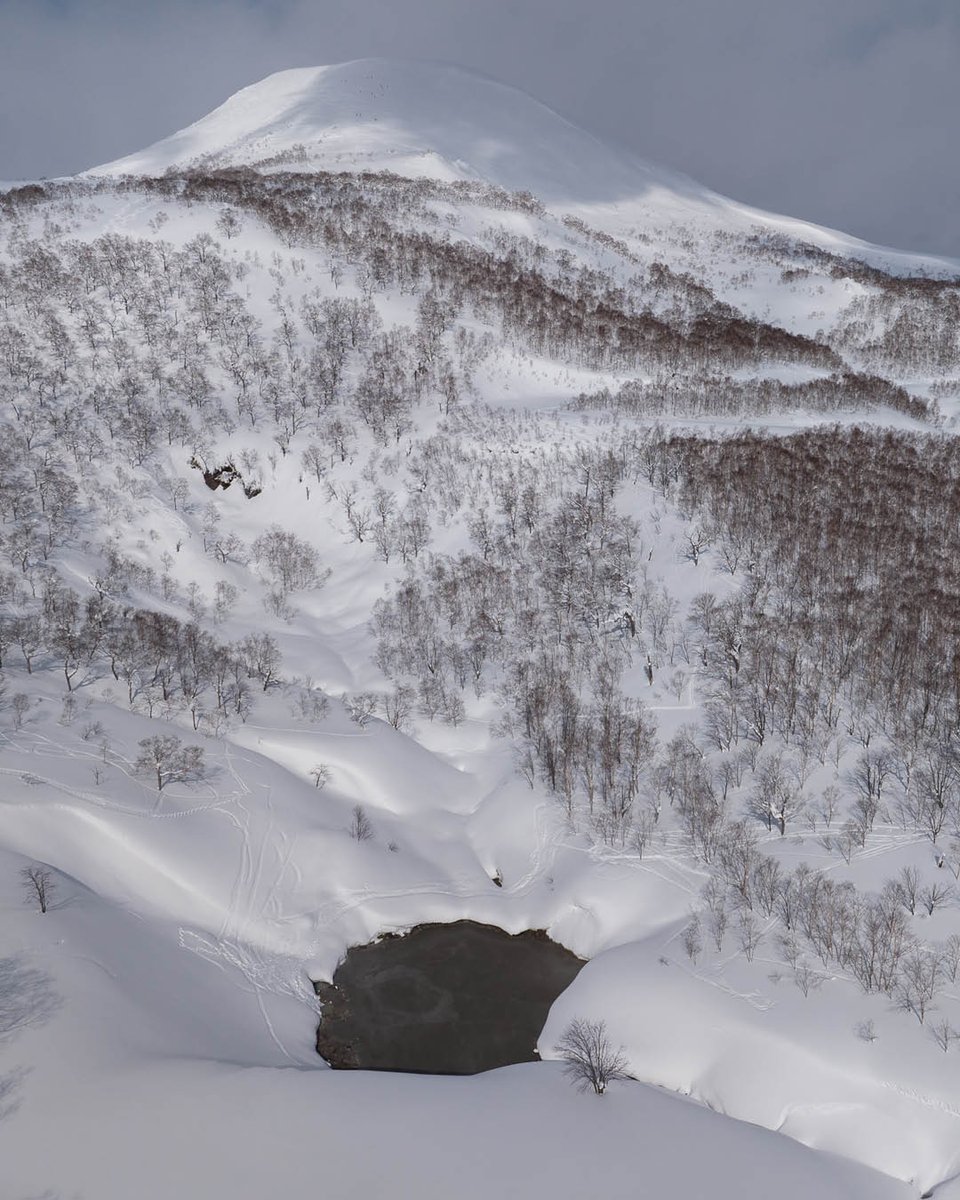 Powderlife_com's tweet image. This is a natural hot spring bath that is not on Google Maps, and in fact you will need to hire a backcountry ski guide to find it. Read our complete article from bio...👌🏻This is the life #Powderlife

📸Shot by 1,2,3: @norrisniman 3:@karimiliya