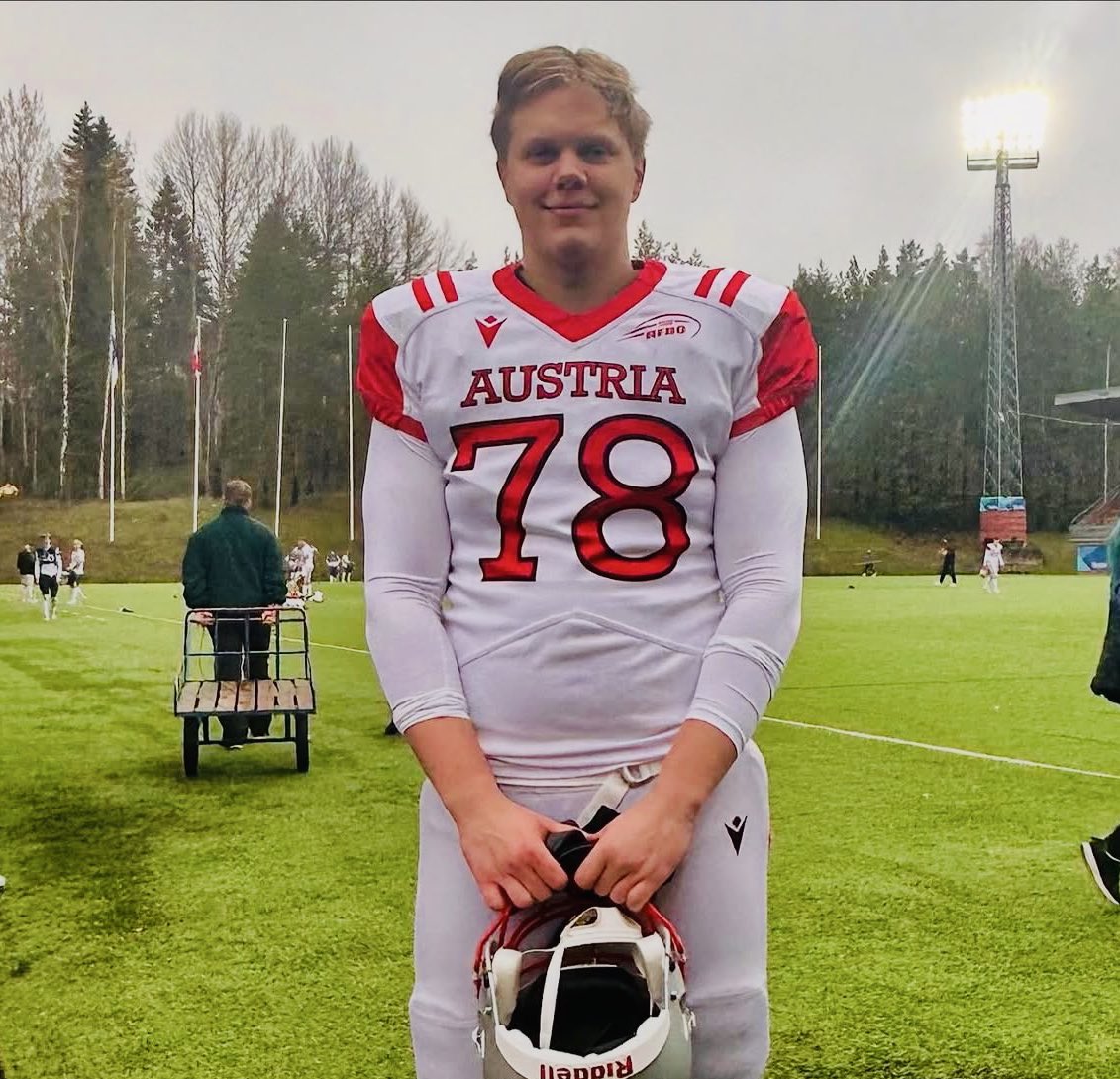 Idag säger vi bra jobbat till Mean Machines Oscar Webersink som var en del av det Österrikes juniorlandslag som igår besegrade Finland med 41-14 i EM-matchen på bortaplan! 🙌  #GoSMM #amerikanskfotboll #stockholmmeanmachines #smmöverallt