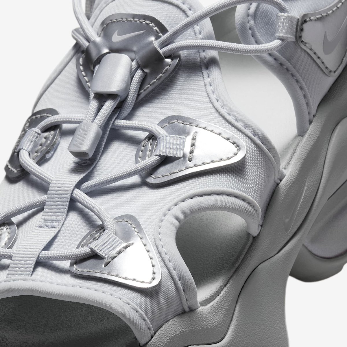 2025年 4/23 発売】 NIKE W AIR MAX KOKO SANDAL SE “Pure Platinum