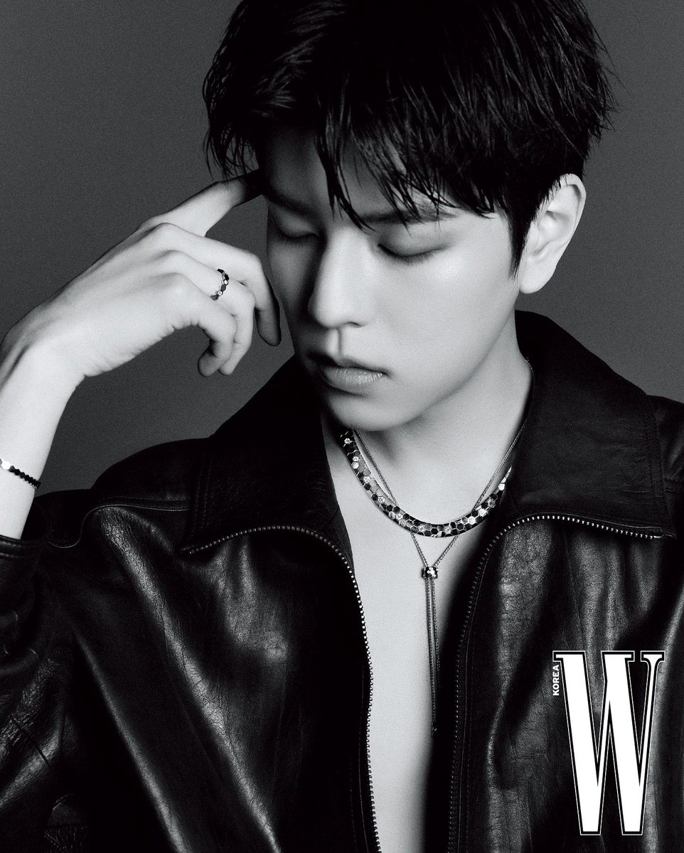 spearhyunnie's tweet photo. MORE PICTURES OF SEUNGMIN x CHAUMET FOR W KOREA https://t.co/jA8ZETiZ2C