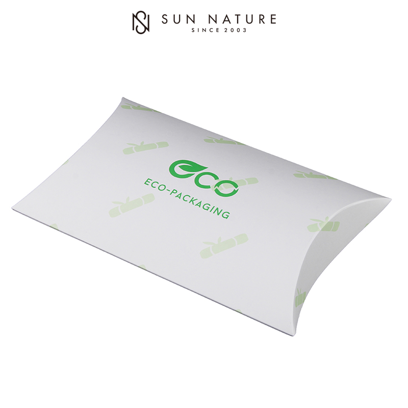 sunnature2003's tweet image. At SUN NATURE, we create custom pillow boxes designed to reflect your brand’s unique style. From size and material to finish and logo, we ensure every detail is tailored to your needs. 
📩 Looking for custom pillow boxes? DM us to discuss your design.
#CustomPackaging #PillowBox