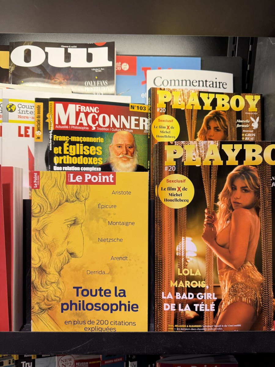 Quand tu cherche ton magasine préféré à l’aéroport de Clermont 🤣🤣
