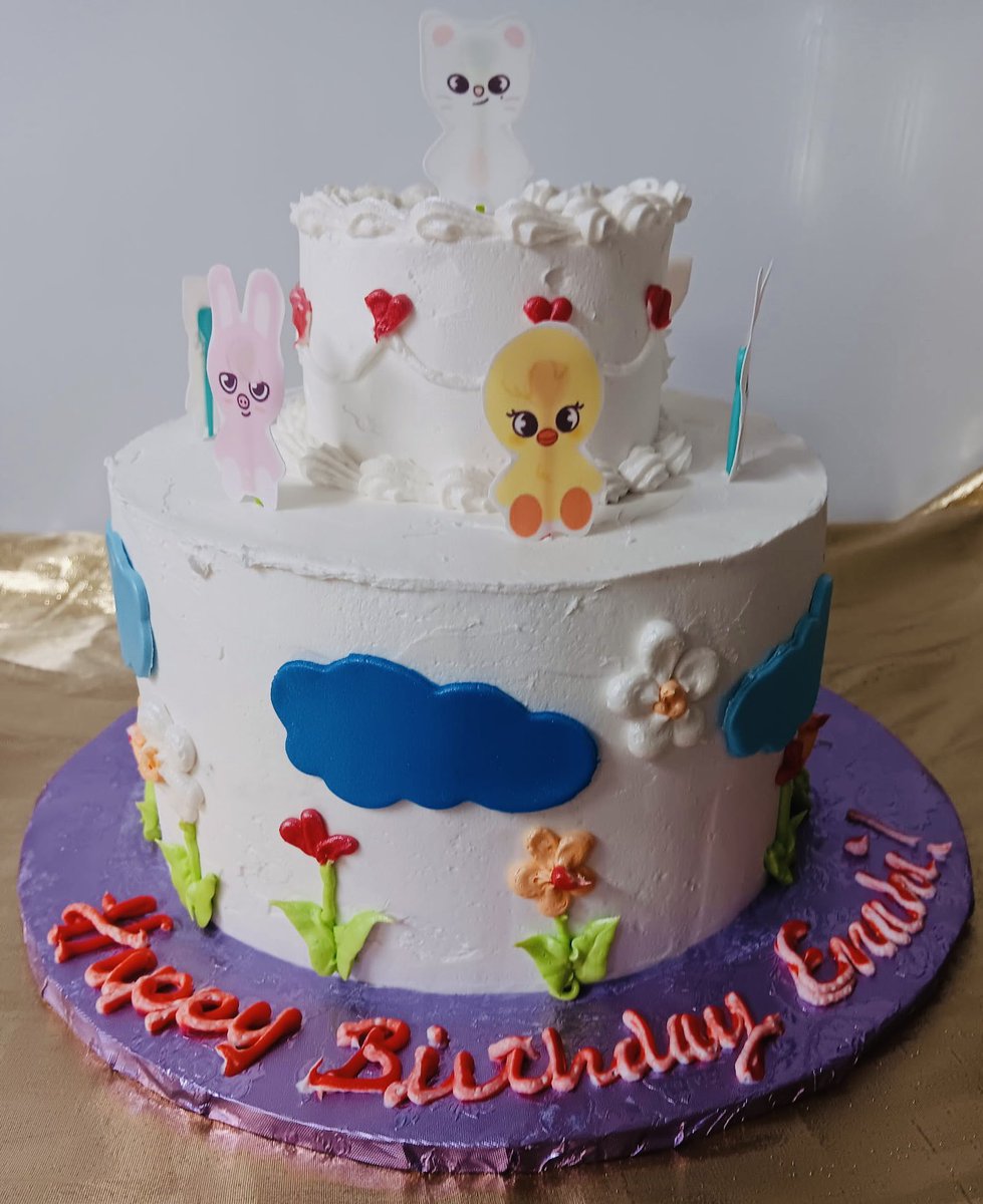 DynastyCakes77's tweet photo. Thank you for all your easter orders! 🥰 #dynastycakesandsweets #eastercakes #easterbaskets #eastercookies https://t.co/AjSeB09mRh