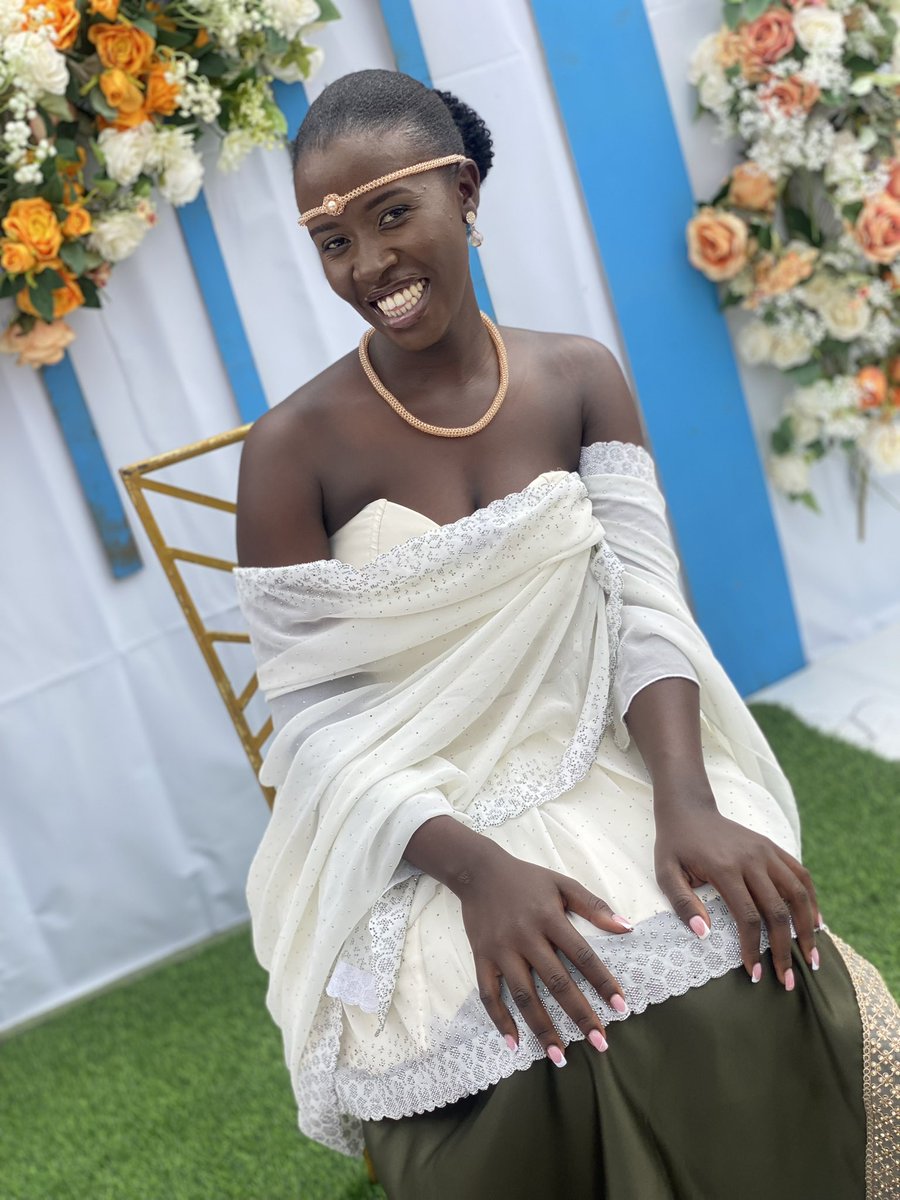candleronah's tweet image. My Father had guests over the weekend , and I was the topic of discussion 🥳❤️🔥
Congratulation to me 🎈