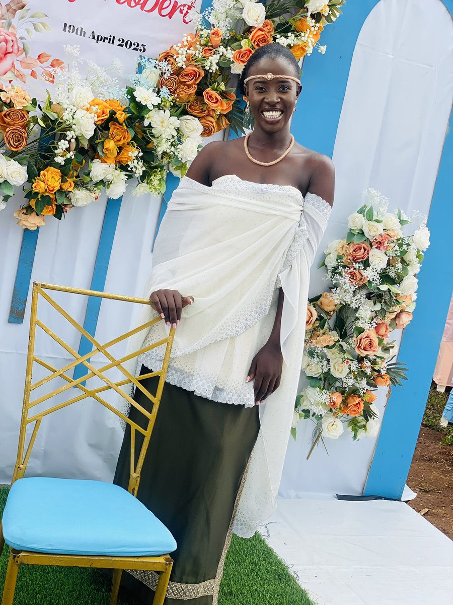 candleronah's tweet image. My Father had guests over the weekend , and I was the topic of discussion 🥳❤️🔥
Congratulation to me 🎈