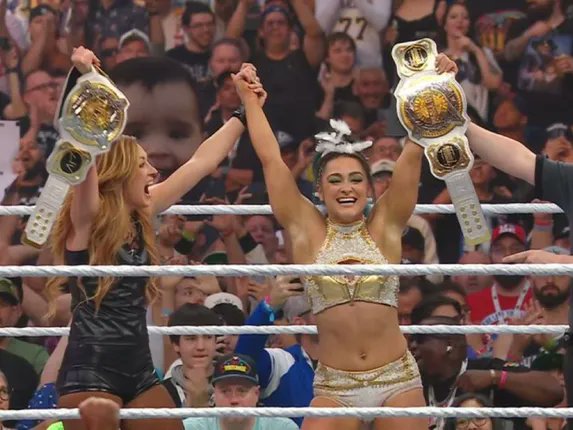 It's great having all Irish #WWE Women's Tag Team Champions. Community is a very big word here. We support each other in big events, such as this, as if the person lives across the road. Just who where are. <a href="/BeckyLynchWWE/">Rebecca Quin</a> &amp; <a href="/Real_Valkyria/">LYRA VALKYRIA</a>, tá tú uamhnach ✨️

#WrestleMania