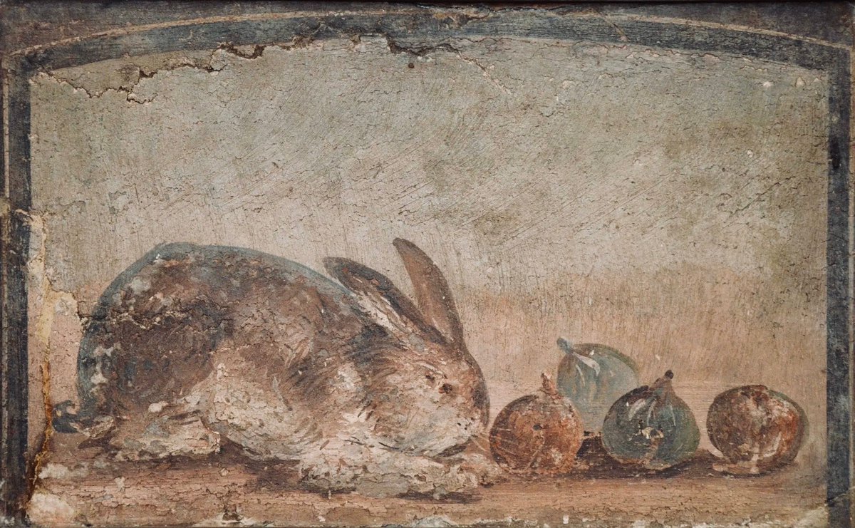 CARAA_Center's tweet image. Joyeuses Pâques ! 😊 
Fresque romaine représentant un lapin aux quatre figues, datée de 45 à 79 après J.-C., Pompéi, actuellement conservée au Musée archéologique de Naples.