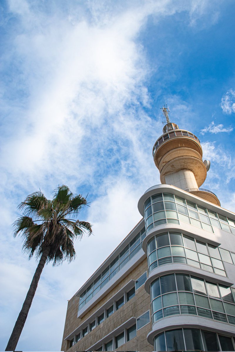 mediacitymod's tweet image. Art Deco seafront of Cadiz in Andalusia.

postcardsfromamancunian.blogspot.com/2025/04/here-c…

#Seville #Spain #Andalucía #Travel #blog #photography #travelblogger #Cadiz