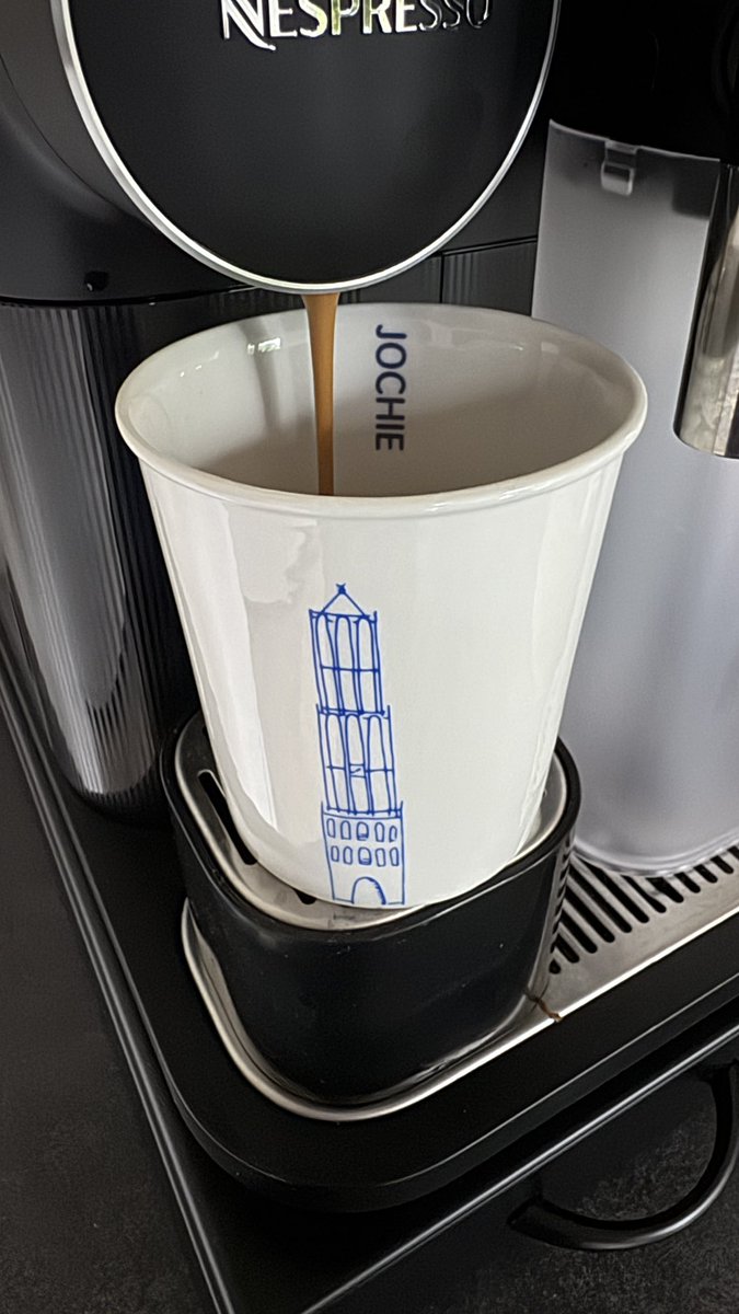 michadrost's tweet photo. Goedemorgen ☕️ #domtoren #jochie #utreg https://t.co/6a1xGUHrd7