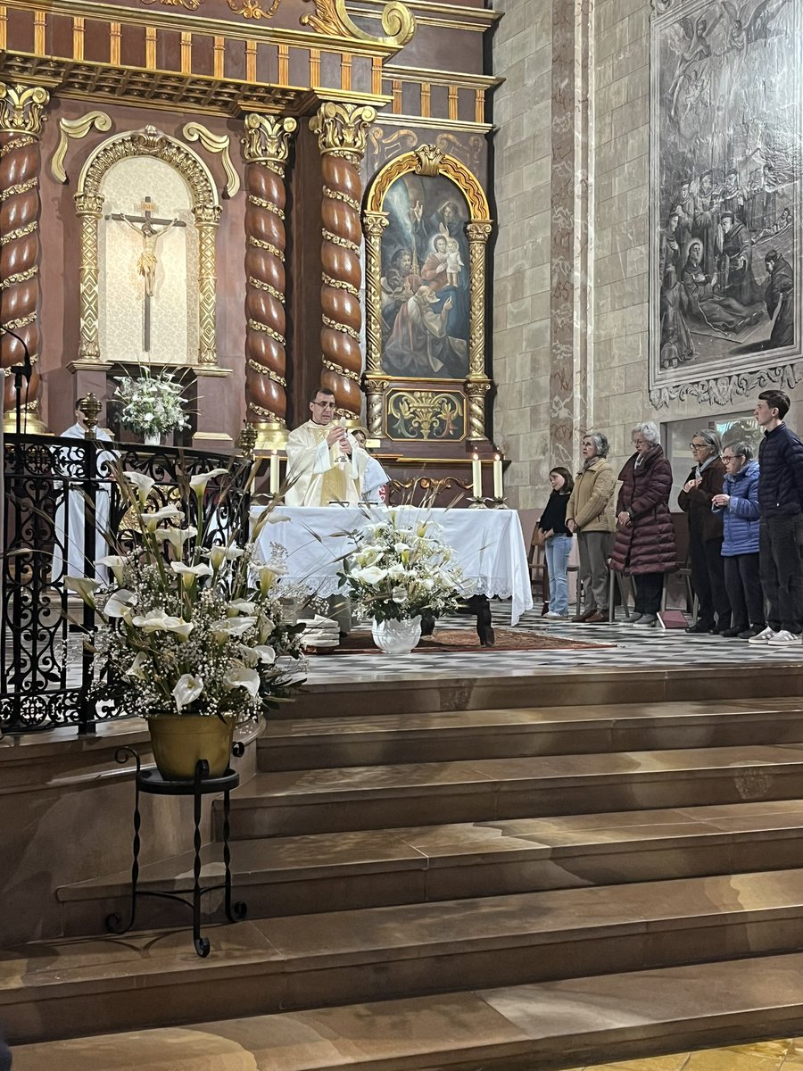 Cofradia Via Crucis tweet media