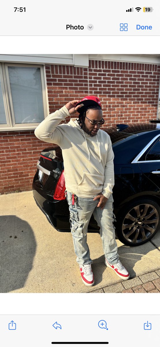 ___Head's tweet image. I’ll show u some shit u can’t see.