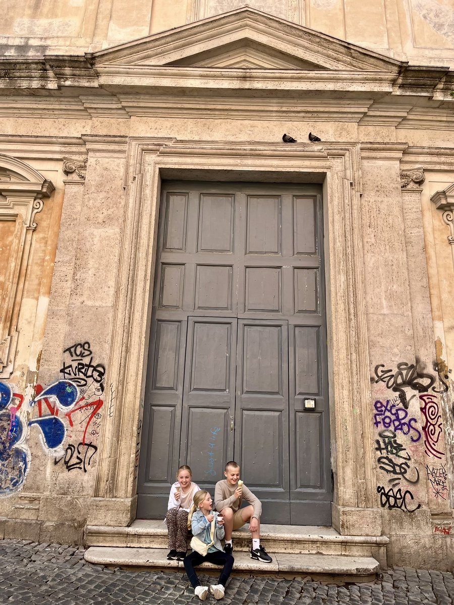 gotthegistofit's tweet image. We visited the Vatican on Thursday during our trip to Rome. 

Feels a bit more poignant now.

#RIPPopeFrancis
